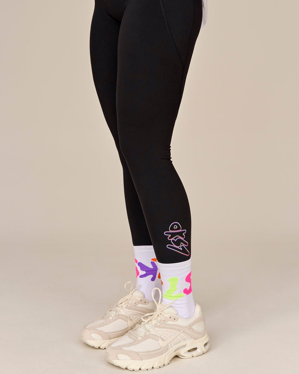 Fusion Graphic Ultra High-Rise Full Length Legging Pockets - Black-Radiate