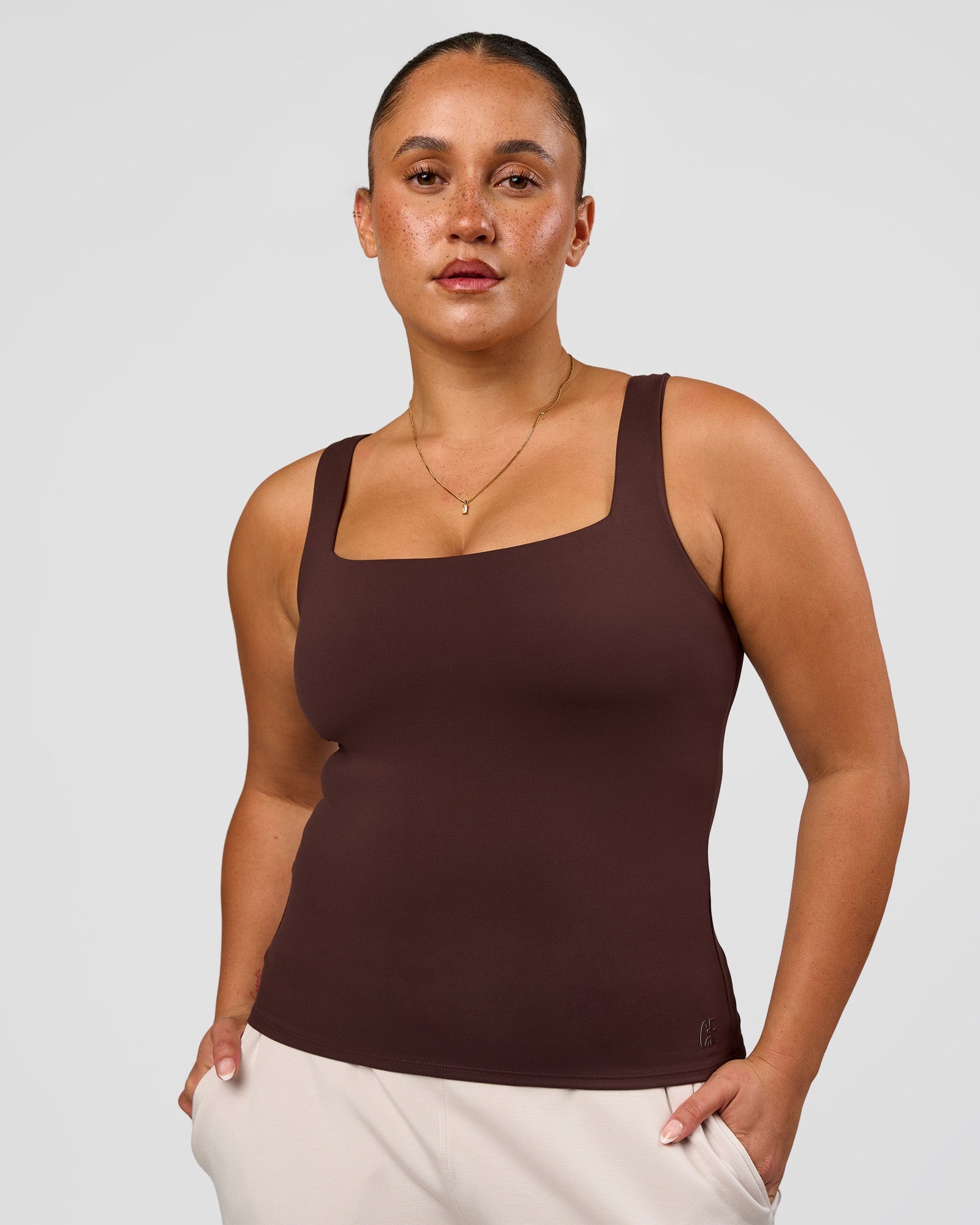CF Train Hard Shelf Bra Tank - Hot Chocolate