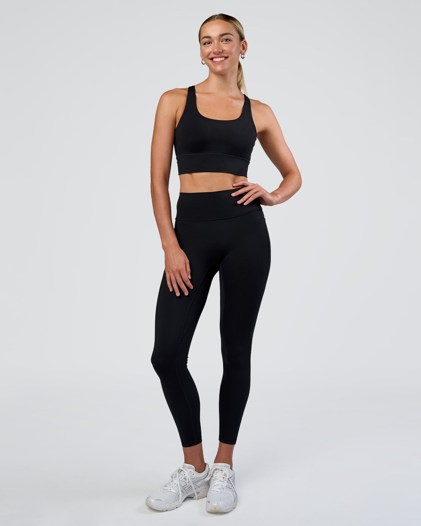 Circuit Longline Sports Bra - Black