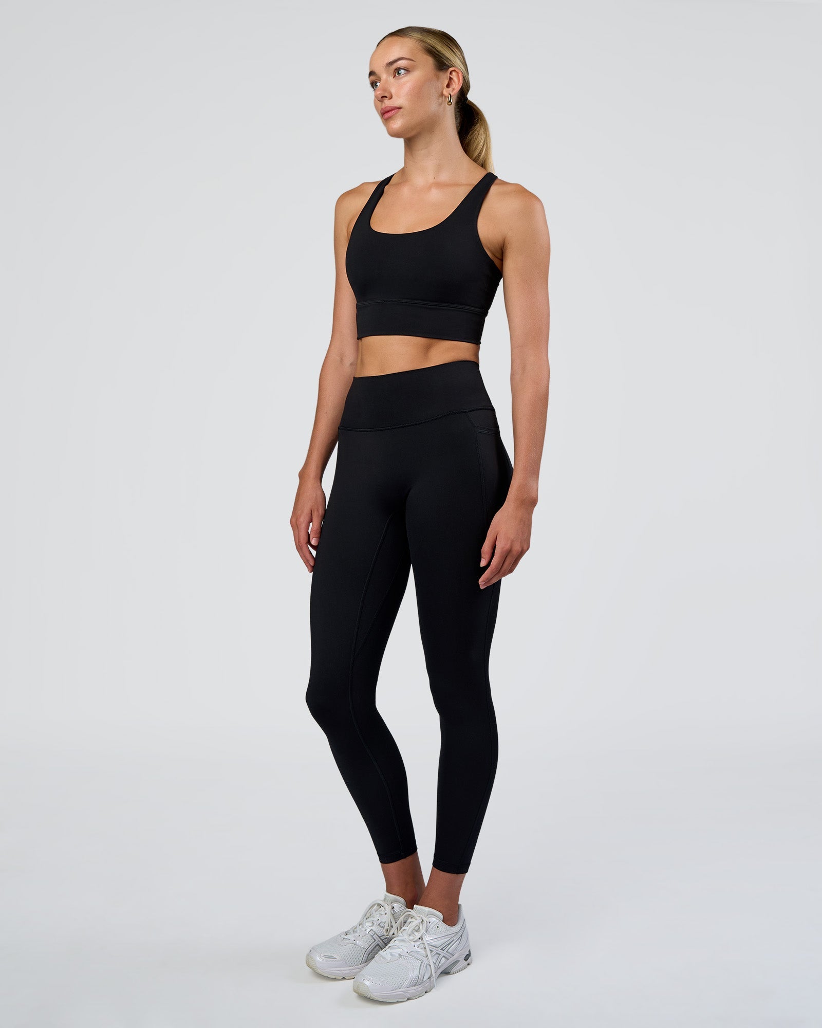 Circuit Longline Sports Bra - Black