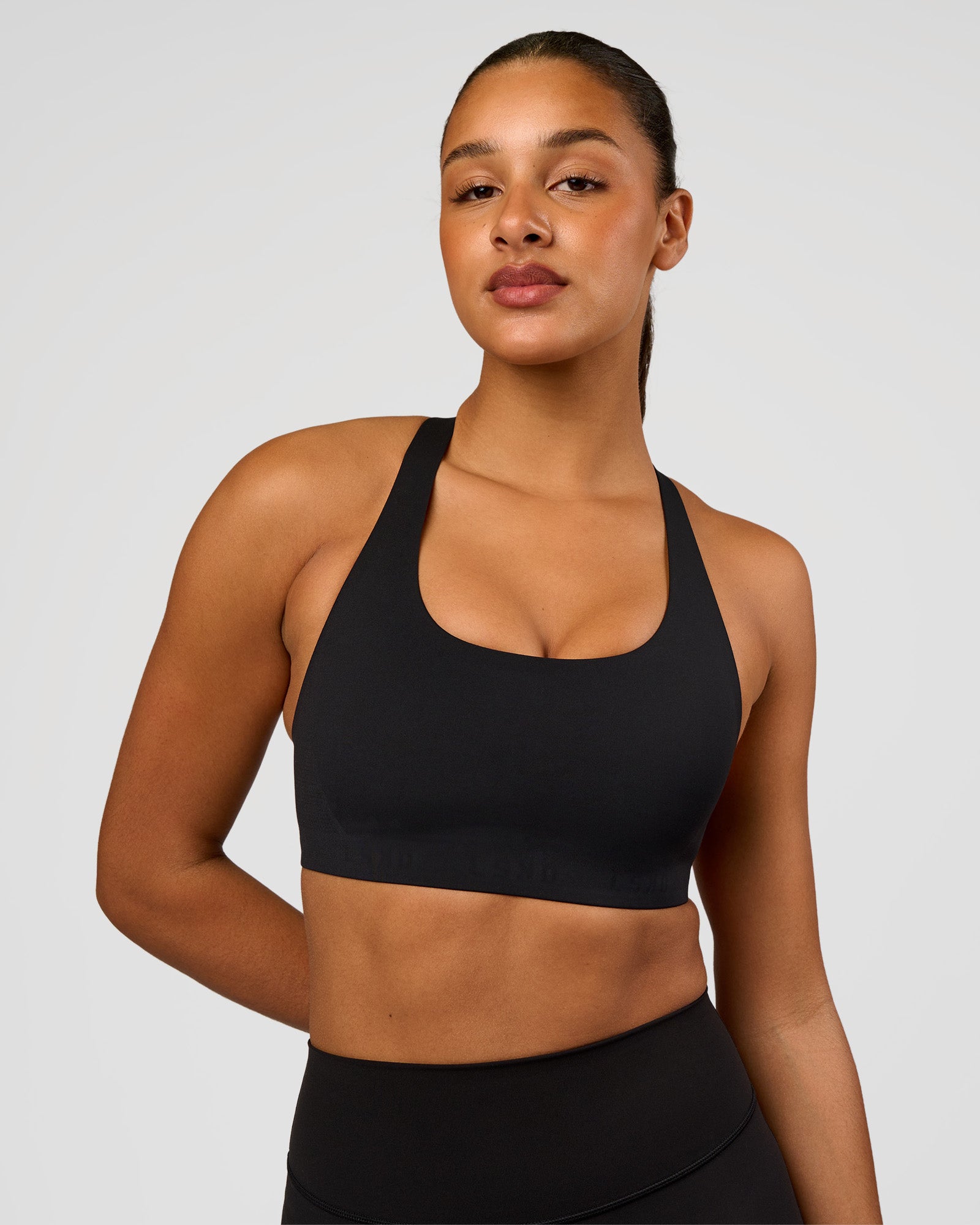 Flow Bonded Scoop Neck Sports Bra - Black