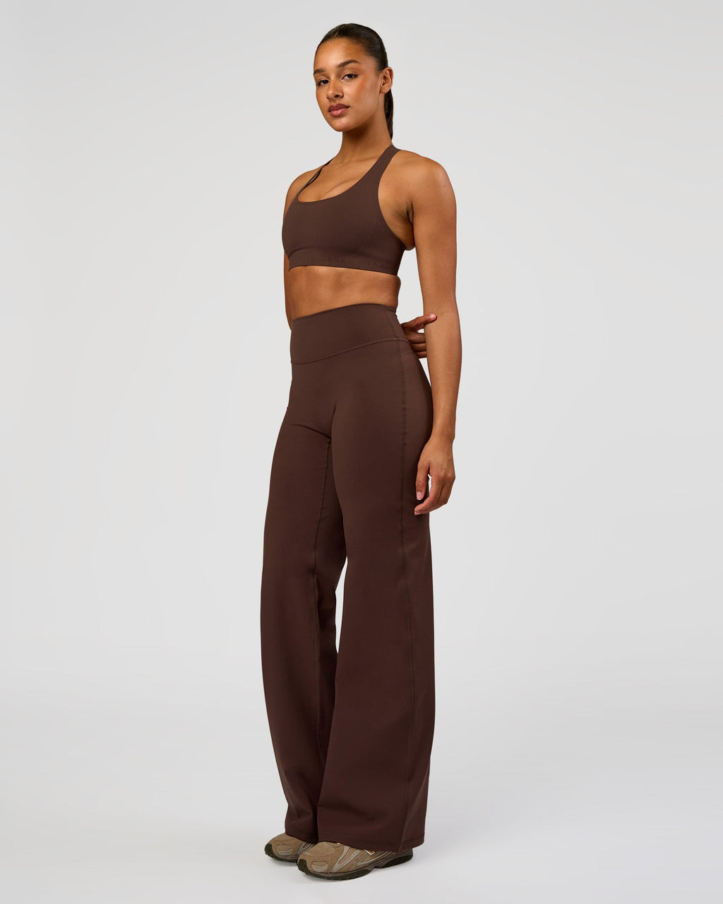 Flow Bonded Scoop Neck Sports Bra - Hot Chocolate