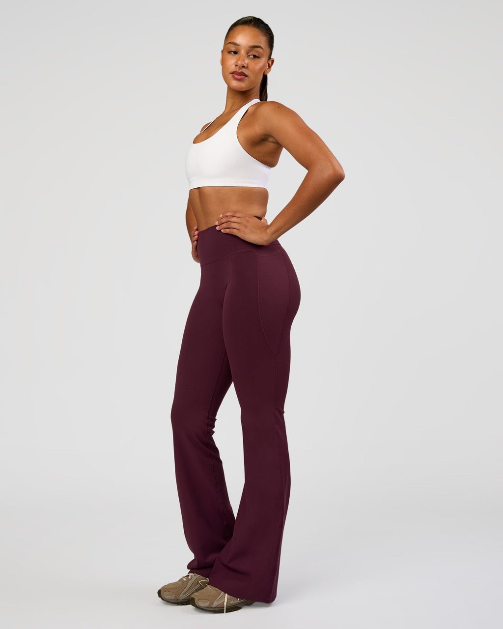 Flow Bonded Scoop Neck Sports Bra - White