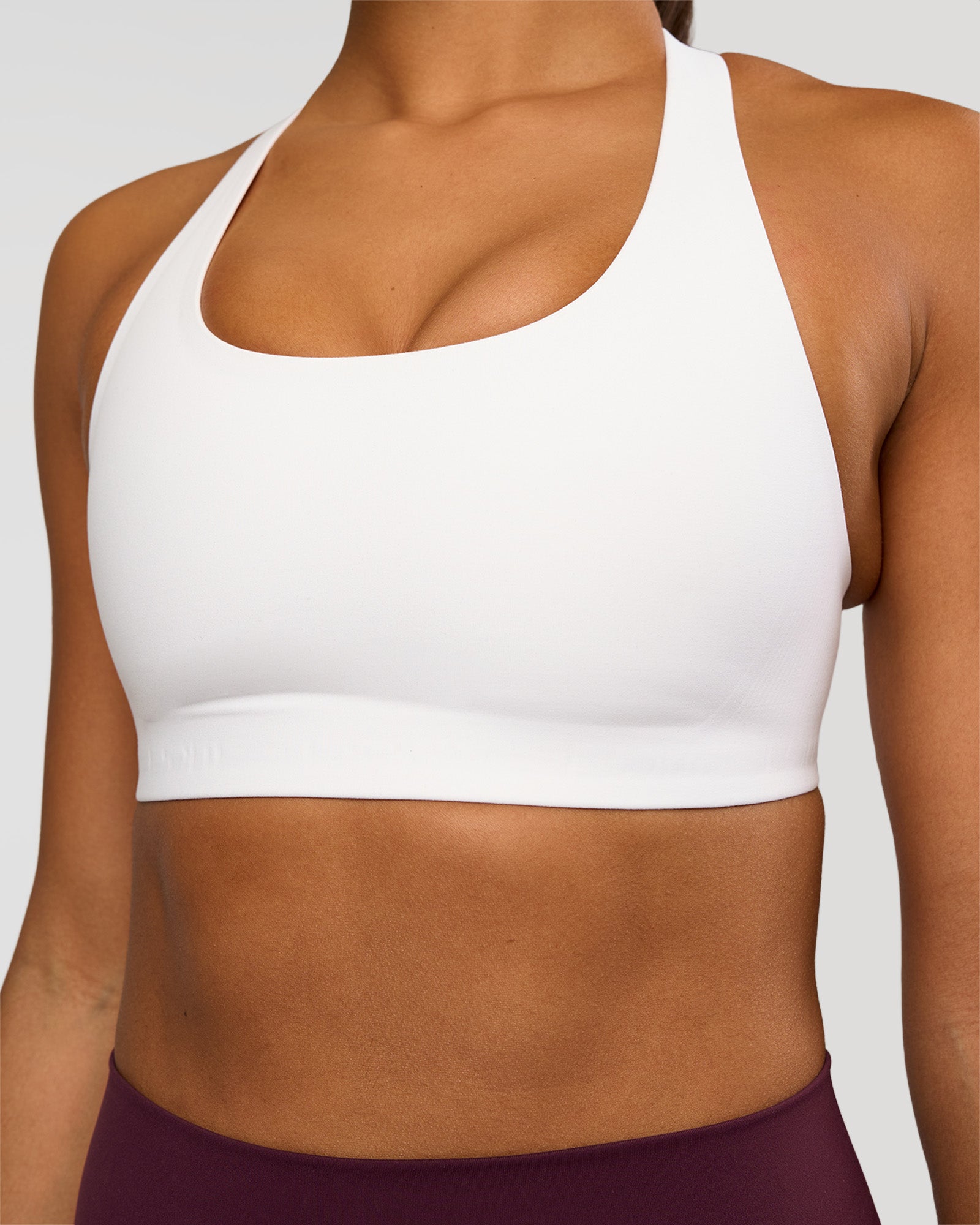 Flow Bonded Scoop Neck Sports Bra - White
