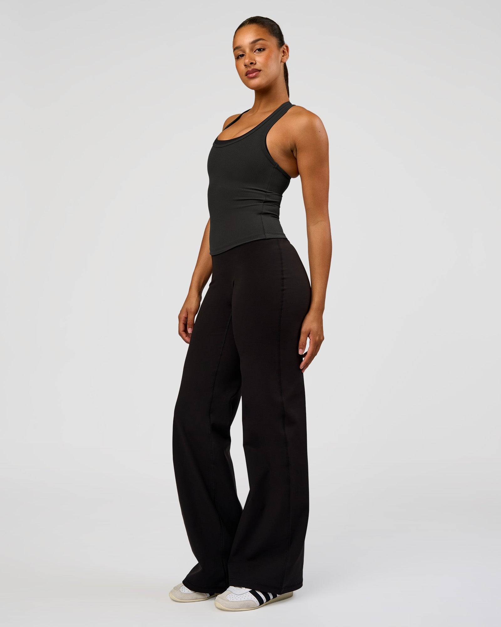 Flow Rib Scoop Neck Tank - Onyx