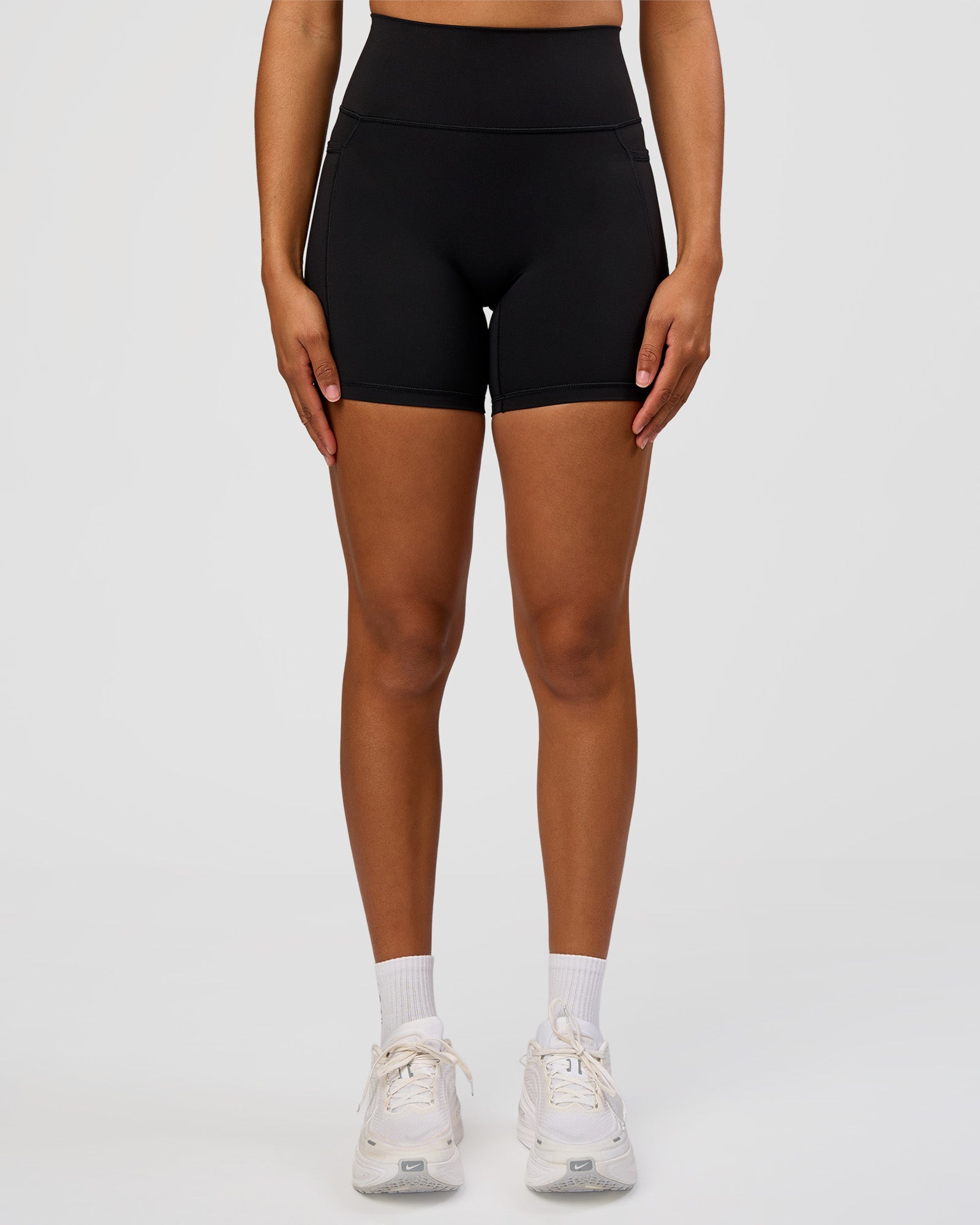 Fusion Graphic Ultra High-Rise 6" Short Pockets - Black-Radiate