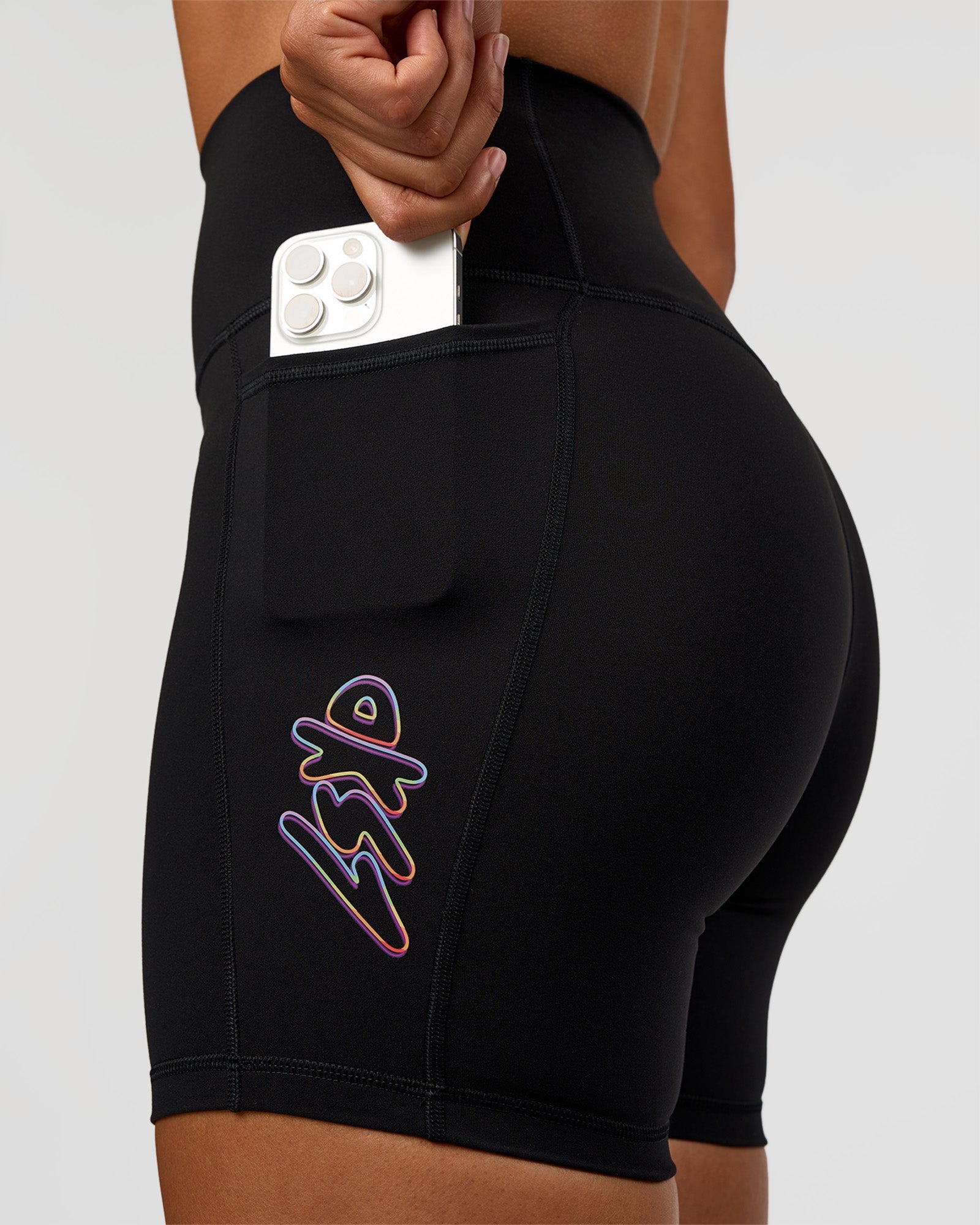Fusion Graphic Ultra High-Rise 6" Short Pockets - Black-Radiate