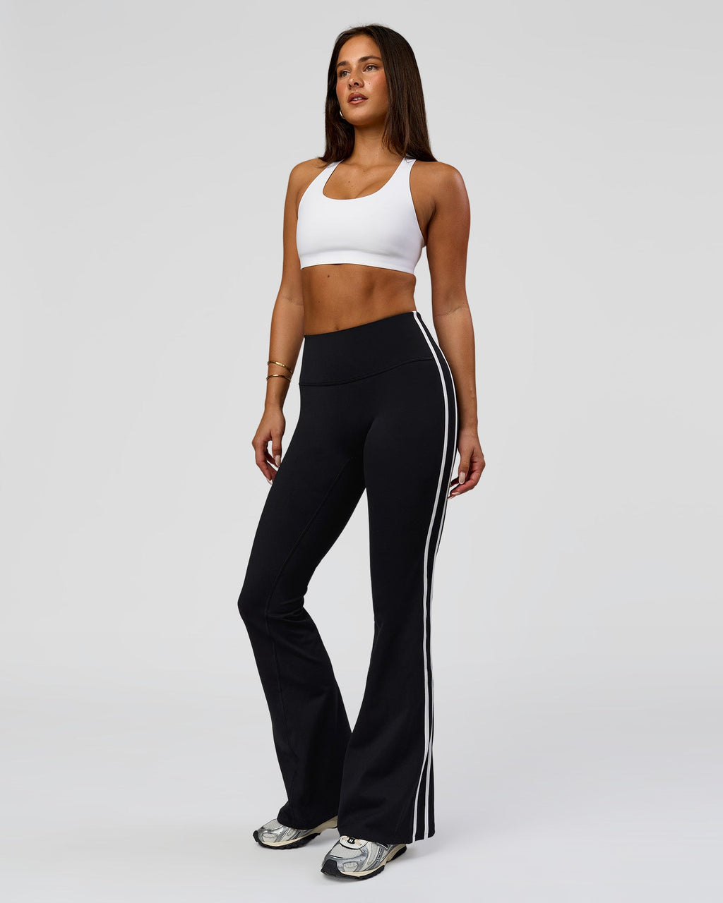 Fusion V-Contour Bind High-Rise Flared Legging - Black-white