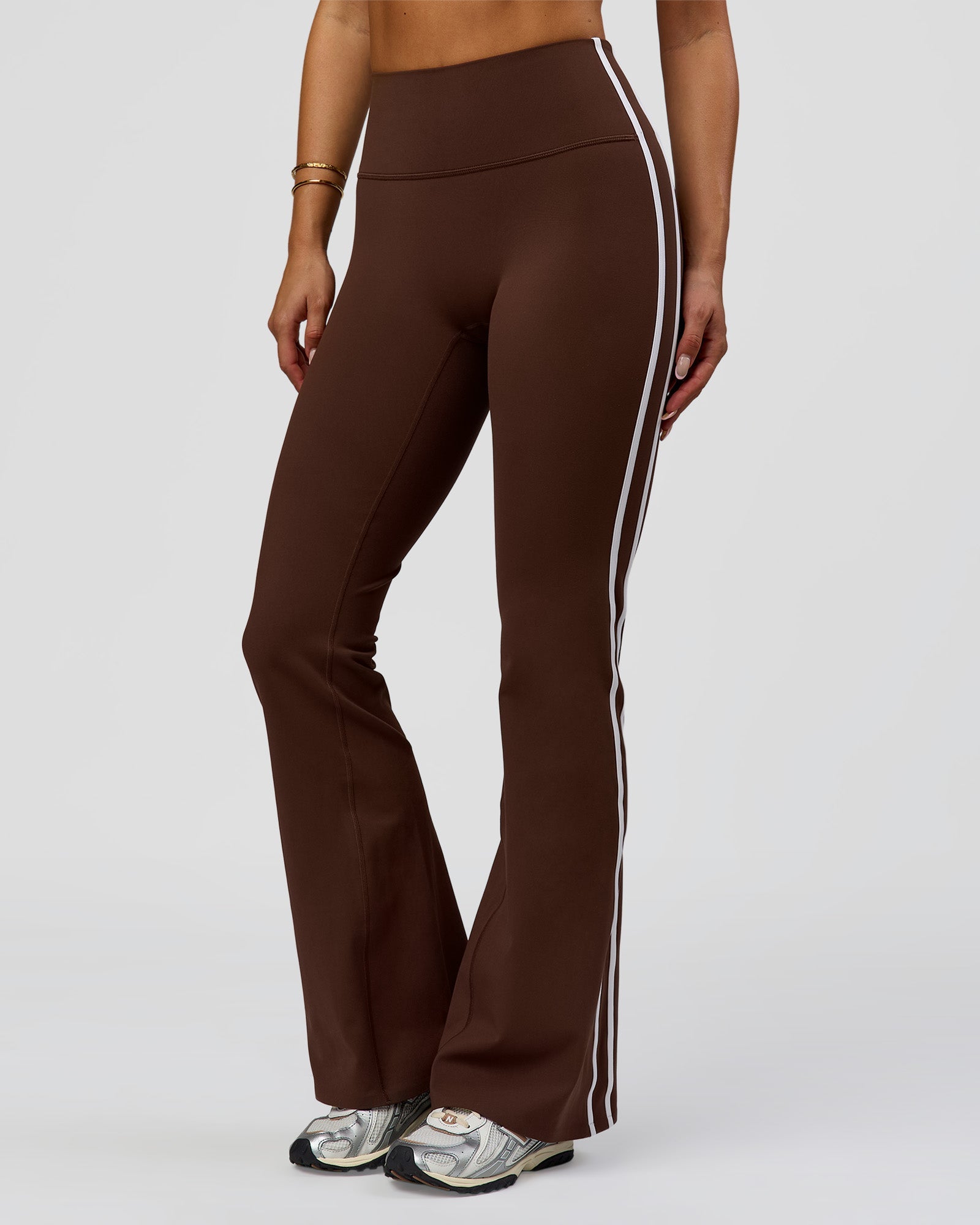 Fusion V-Contour Bind High-Rise Flared Legging - Hot Chocolate-white