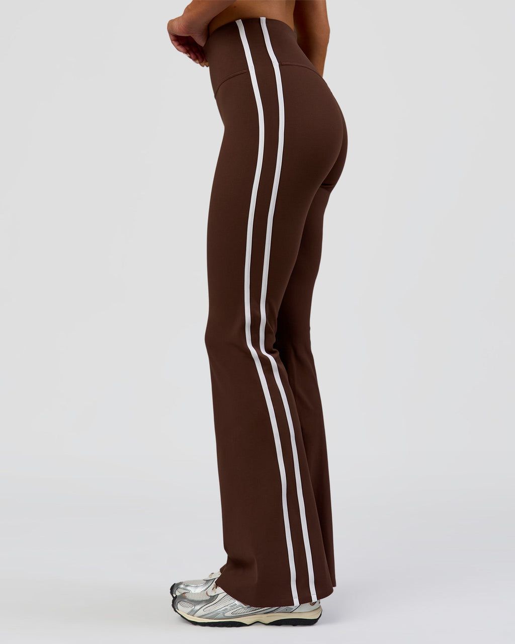 Fusion V-Contour Bind High-Rise Flared Legging - Hot Chocolate-white