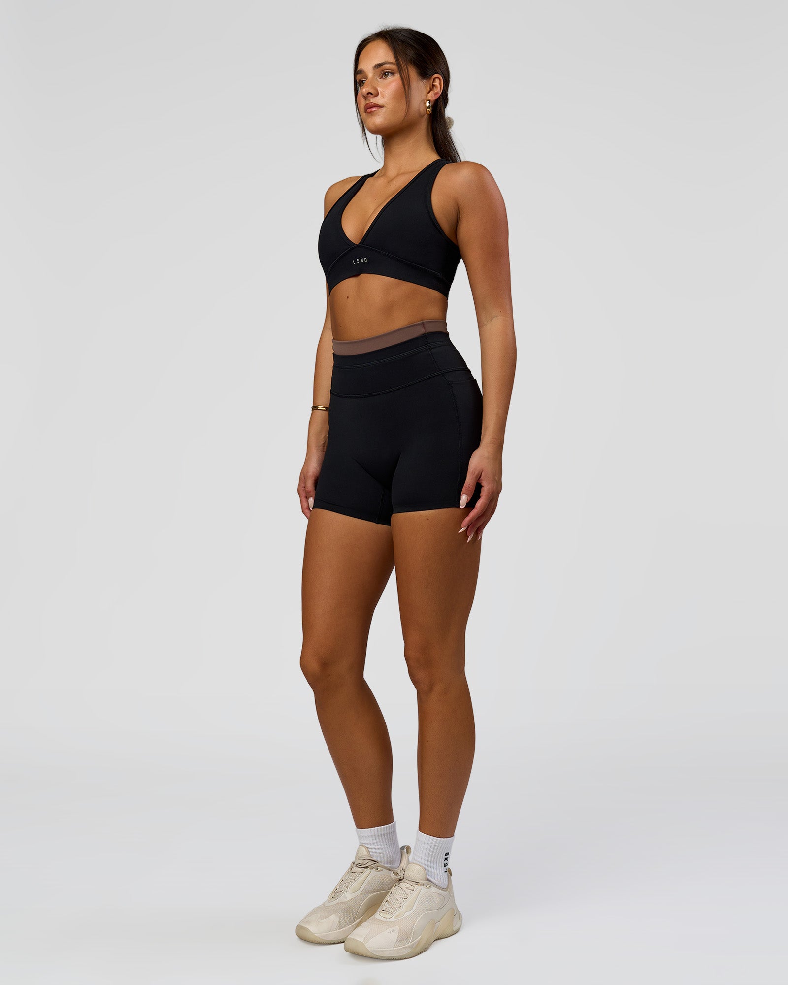 Liberate High-Rise 4" Short Pockets - Black-Cocoa Powder