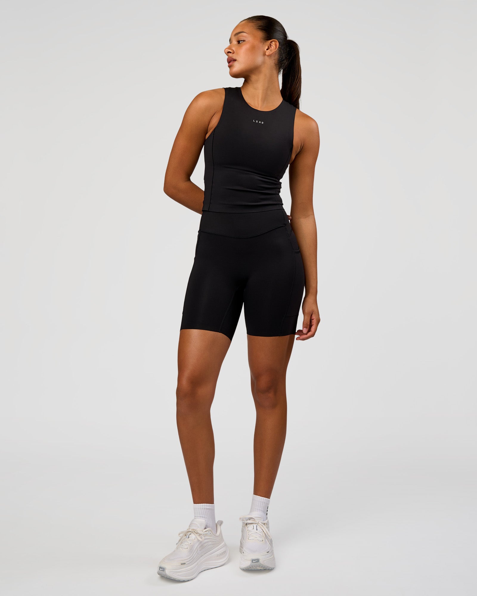NyxRun Stash Tank - Black