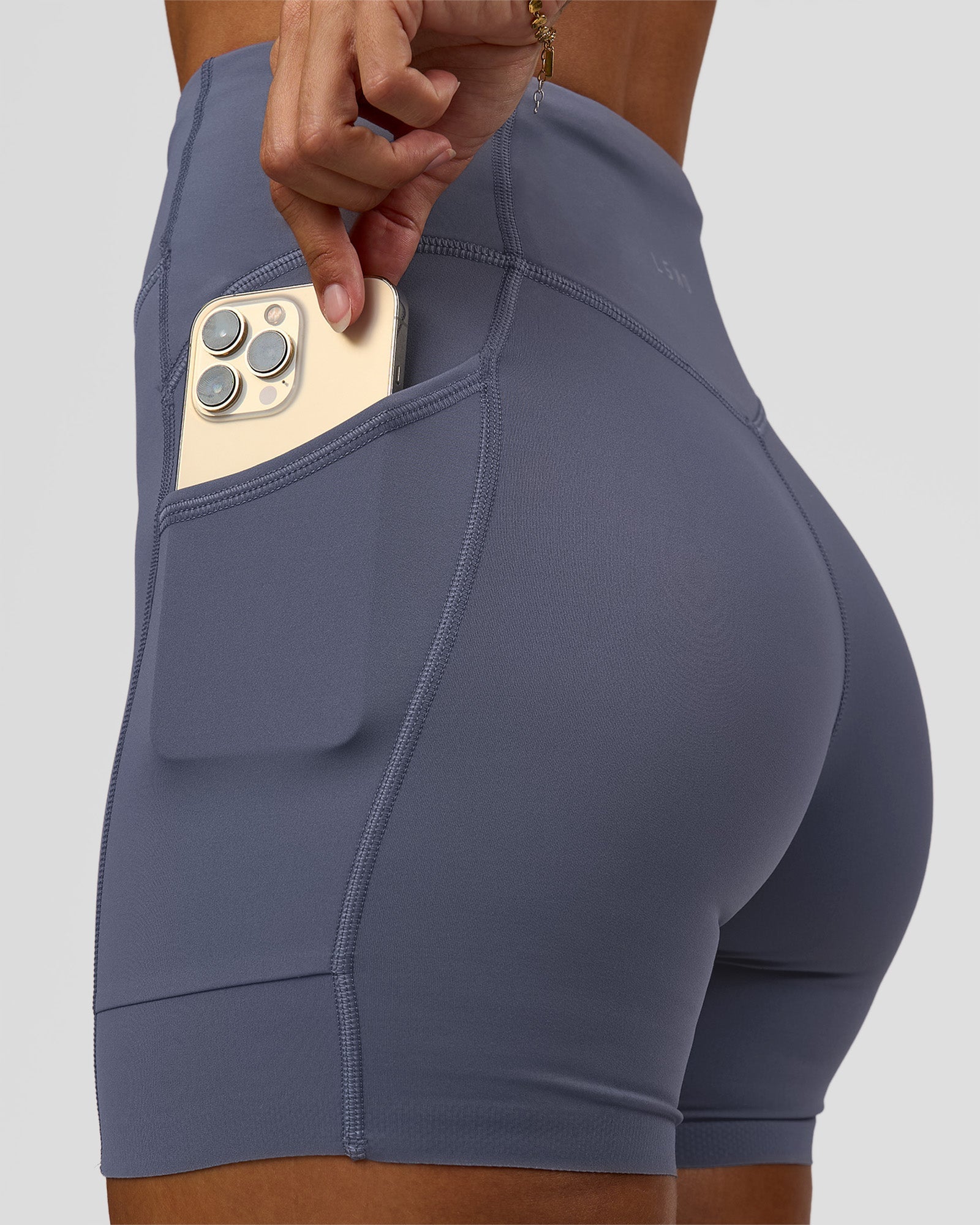 Elite Run High-Rise 5" Short Pockets - Night Shadow