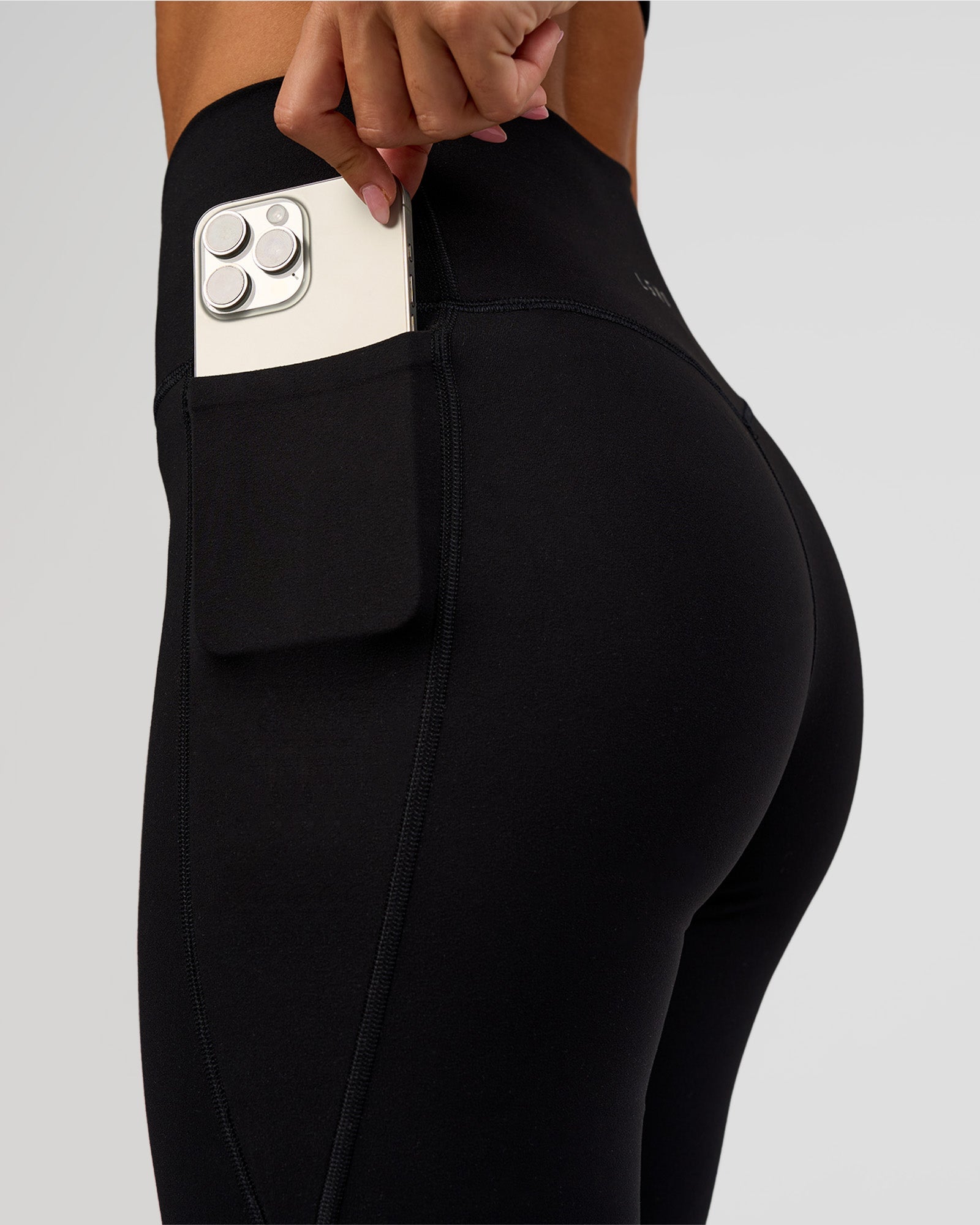 Fusion V-Contour High-Rise Flared Legging Pockets - Black