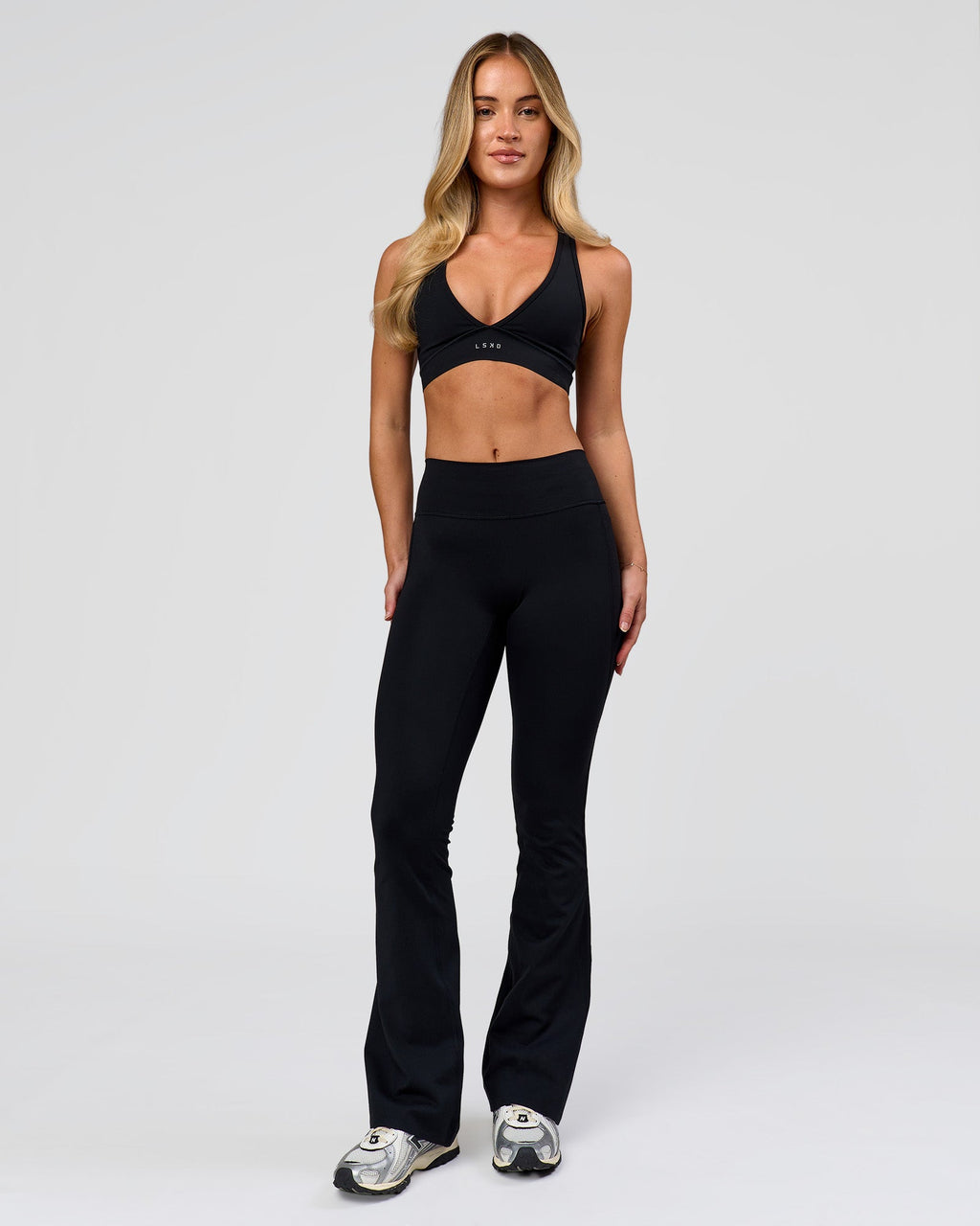 Fusion V-Contour High-Rise Flared Petite Legging Pockets - Black