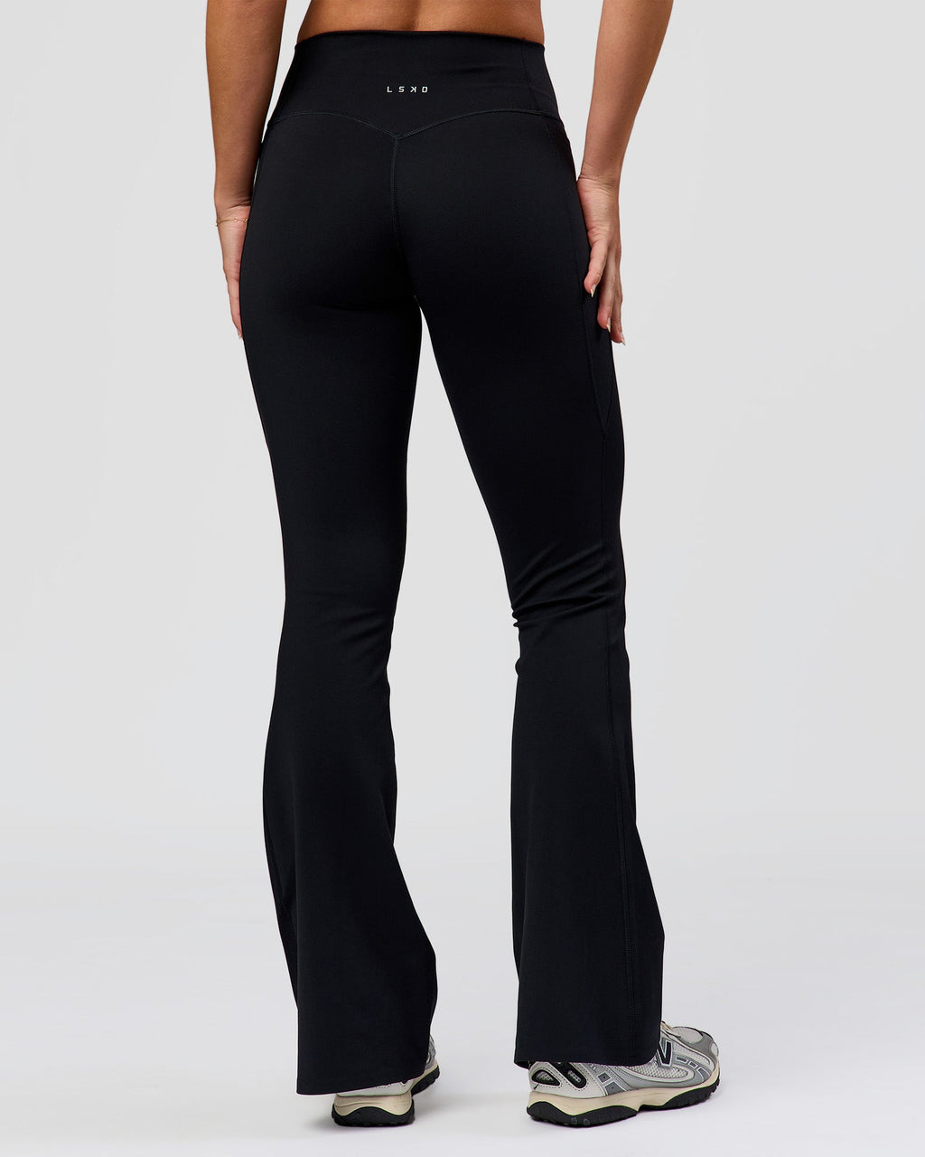 Fusion V-Contour High-Rise Flared Petite Legging Pockets - Black