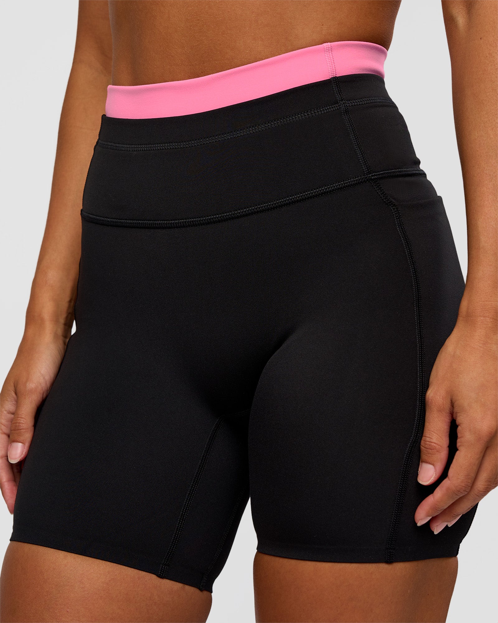 Liberate High-Rise 6" Short Pockets - Black-Candy Pink