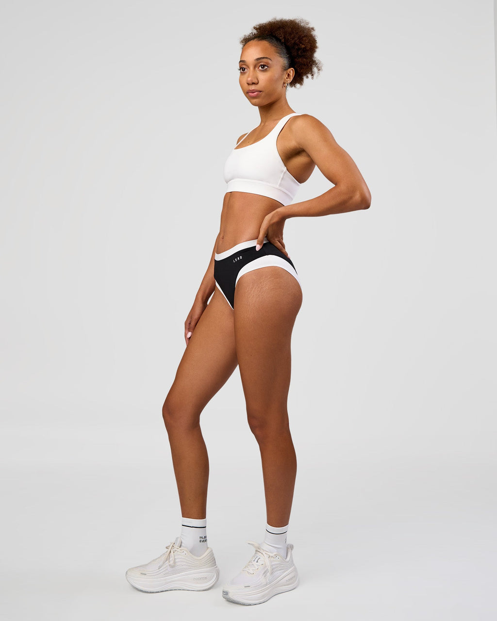 Turbo Track Brief - Black-White
