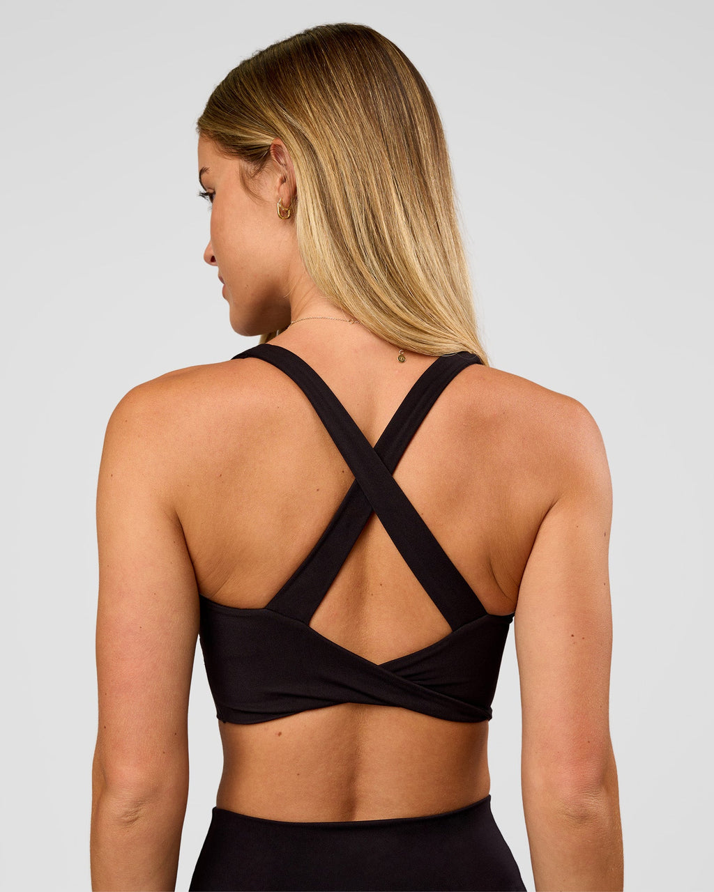 Twist Long Line Sports Bra - Black