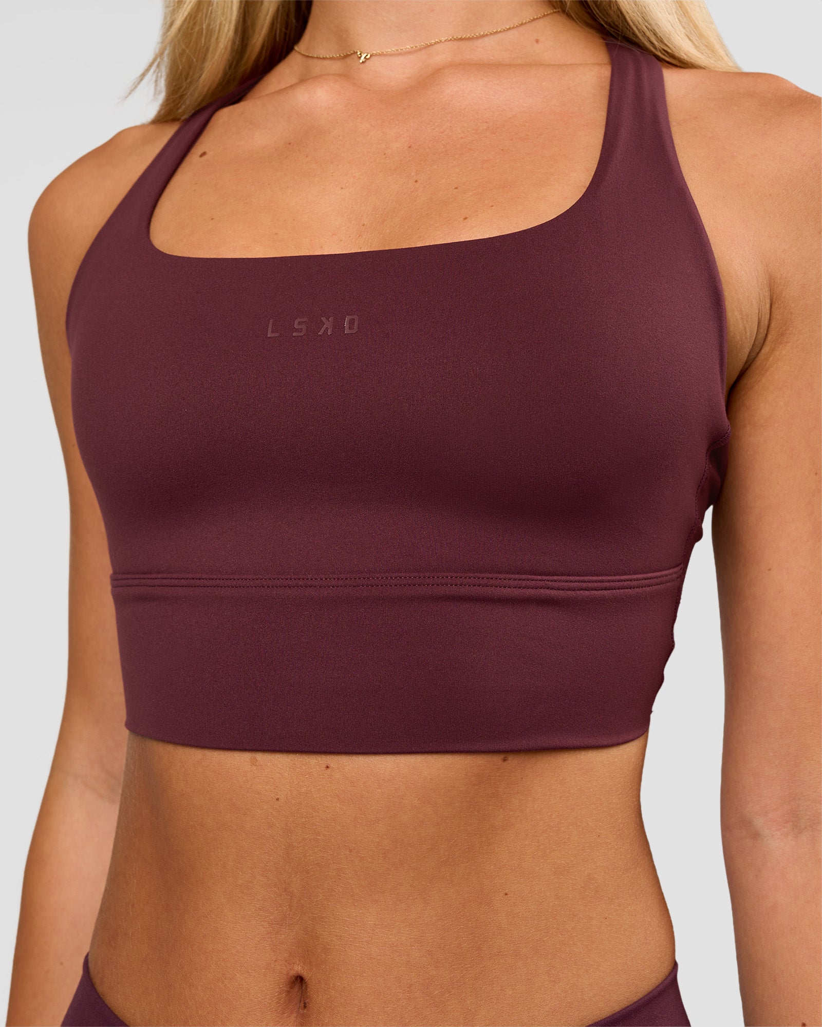 Twist Long Line Sports Bra - Cherry Lacquer