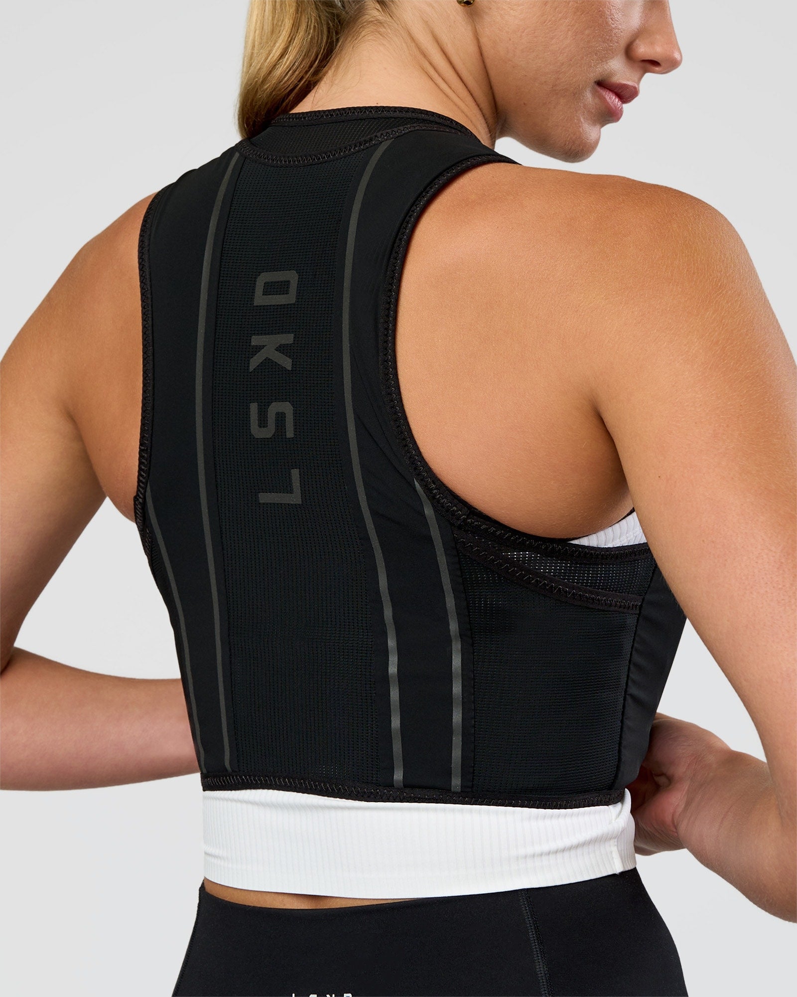 Pace Running Vest - Black-Reflective